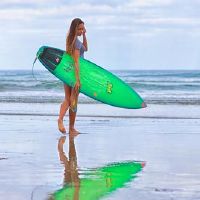 这是3大十二生肖,另一半就像胶水一样,它将被保护到白头。