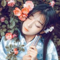 不会向任何人鞠躬，女王是非常霸道的十二生肖女孩