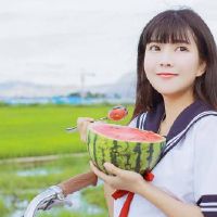 气质高，但受到别人的深受影响