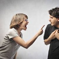 谁在十二年道十二宫争吵