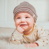 看到一个小男孩意味着什么？