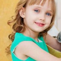 李姓女孩最高分名字 李姓女宝宝取名小技巧