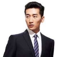 寒冷和令人担忧的人的脸部特点