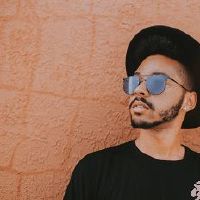 50岁男人微信昵称简单