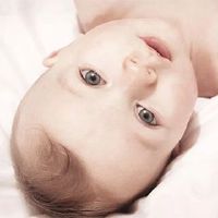 孩子出生在雪中是幸运的,性格如何?