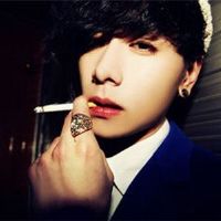 恋人之前和之后的两个外观,这些Contelors改变了大