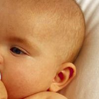 2022年4月25日出生男孩八字起名 亮眼俊雅男生名