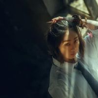 3个Constelischers,他们不必看到主要的一个,容易看墙