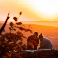 梦见那个丈夫和其他女人的意思是什么？