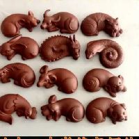 鸡见虎，朝贫晚年时期富是什么意思？