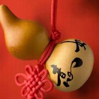 从官格女命有哪些特点？