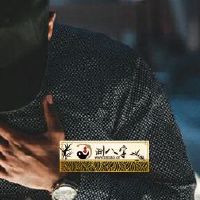 自己结婚的女人梦见家里进贼
