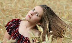 星座女表现乖巧，实则胆大，敢于挑战生命