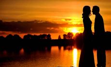 2021年农历二月十九的婚姻大势如何,适合选择这一天举办婚礼吗?