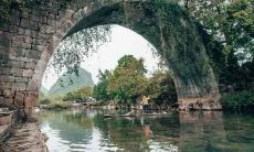 2020年农历十一月初六出生的男孩的命运和五行缺失情况是怎样的?