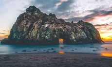 探讨2021年属兔人的爱情运势：究竟是胜利的一年，还是面临波折和挑战的时期？