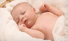 2023年八月初四的出生宝宝，由于五行属性缺失火，需要寻找适合男孩或女孩的名字