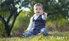 草书字体最适合取男宝宝名字,草书字体名字吸金男孩五名字推荐