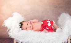 寻找2023年七月十五出生、五行缺火土的男孩或女孩的个性化命名建议