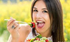 适合在2023年4月3日和4日进行相亲吗?