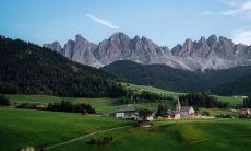 男性手机号码与桃花运有着紧密联系，掌握这些号码技巧可以助力感情发展