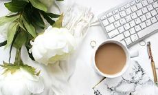 作为属鼠的人，可以在哪些行业开展自己的创业事业呢？以超市为例，属鼠的人是否适合开设超市？如果是，门店应该朝向哪个方向呢？