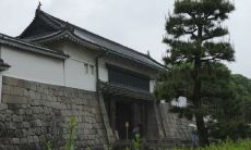 关于一楼贫，二楼富，三楼四楼官员居住的说法，大家有何观点？