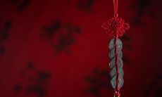 探究蛇女玉弥勒佛是一生顺利还是征途艰辛,解密生肖蛇女的命运走向