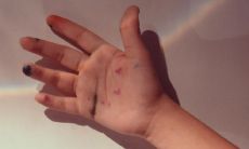 研究揭示，具备晚年暴富特质的手相有哪些特征？