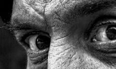 老年人濒临生命终结，如何判断其眼睛征兆以预知离世之日？