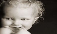 2023年最新版！不容错过的姓钟兔宝宝名字大全：简单易记、易书写，给您的宝宝起个好名字！