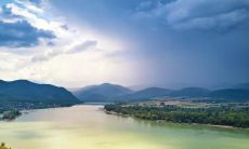 未来2023年2月23日和24日，你是否考虑离开吉利公司？