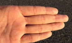 女子手硬命运好?真相揭秘!拥有柔软手掌的女性命运会如何呢?