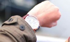 女性手部尺寸小是否会招来幸运？哪些手相特征蕴含着财富和好命？