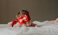 如何在风水层面优化婴儿床的摆放方式?是否应该让婴儿睡在大床上?