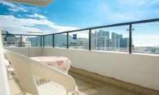 居室内设有装饰性飘窗并摆放花卉是否对居家风水有所影响?