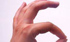 探究男性左手的手相图解:了解你的生命运势和性格特质