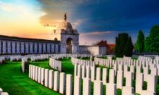 将新坟安放在老坟后：新故墓穴的移准备件清单