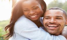 蛇年与老鼠年生肖最配：情感紧密交融、默契且持久的恋爱关系