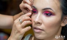 运用菩萨脸型图片的佛眼女命?