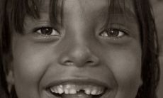 经女性自我引导的贴耳面相研究:让你更加了解自己的内在需求和情感状态