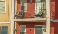 属猴石榴木命:买了12楼西户的80年命格如何化解?并探讨该命格特点对婚姻状况的影响