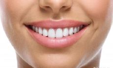 下巴右下方存在巨大痣的女性:请解答下巴上的痣所蕴含的意义与作用?