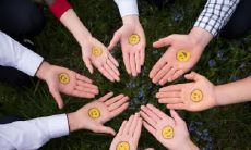 掌纹上有痣的女人命运受制?女性掌纹痣相解析吉凶变迁