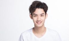 男性腹部痣:一个长久以来被信仰为富贵象征的神秘标志?