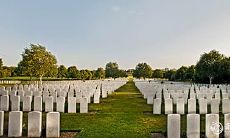 2022年12月的出殡安葬下葬吉日是什么?