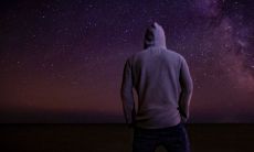 频繁梦见同一个男生是什么寓意?是心理状态的反映还是潜意识的提示?