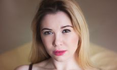 探究贵人下巴痣的寓意:详解下巴上出现痣的吉凶象征,并图解展示下巴痣的不同位置及其可能蕴含的吉祥含义