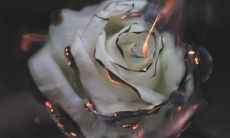 五行中缺乏火元素的女性是否真的具有不良命运？