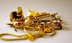 探讨2023年1月8日出生五行缺金男孩女孩名字的命名方法及注意事项